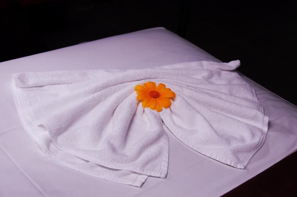 Boulder Garden Hotel Kalawana Phòng bức ảnh